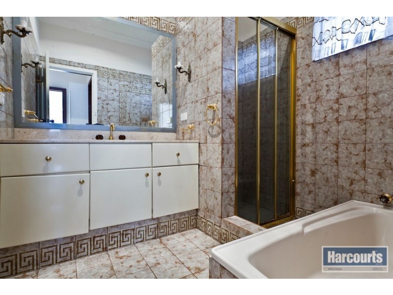 31 Edgewater Road, Salter Point WA 6152