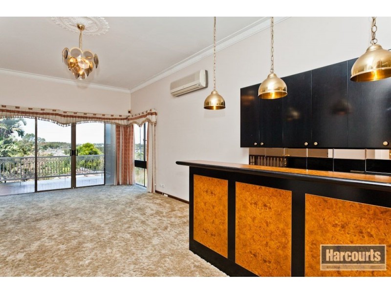 31 Edgewater Road, Salter Point WA 6152