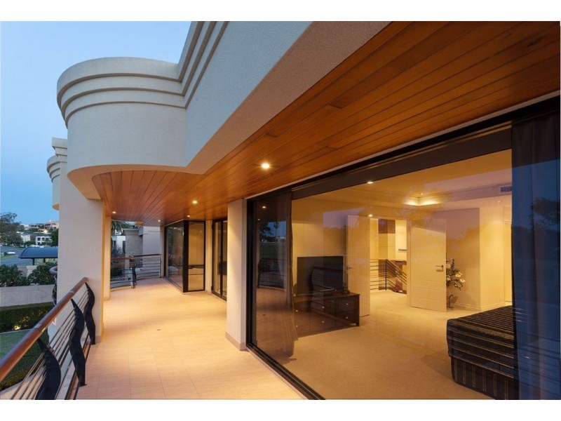 61 The Strand, Applecross WA 6153