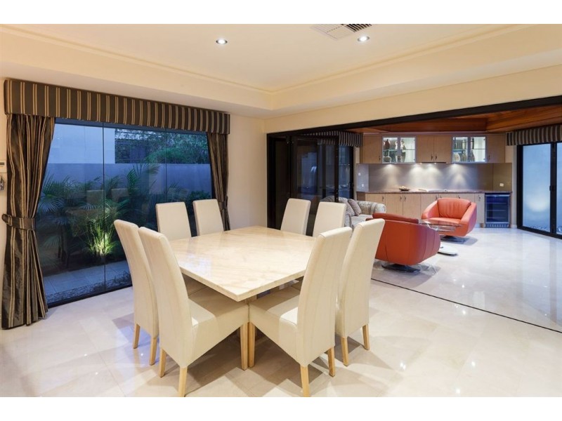 61 The Strand, Applecross WA 6153