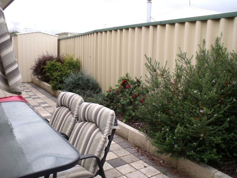 10 Warrior Pass, Bertram WA 6167