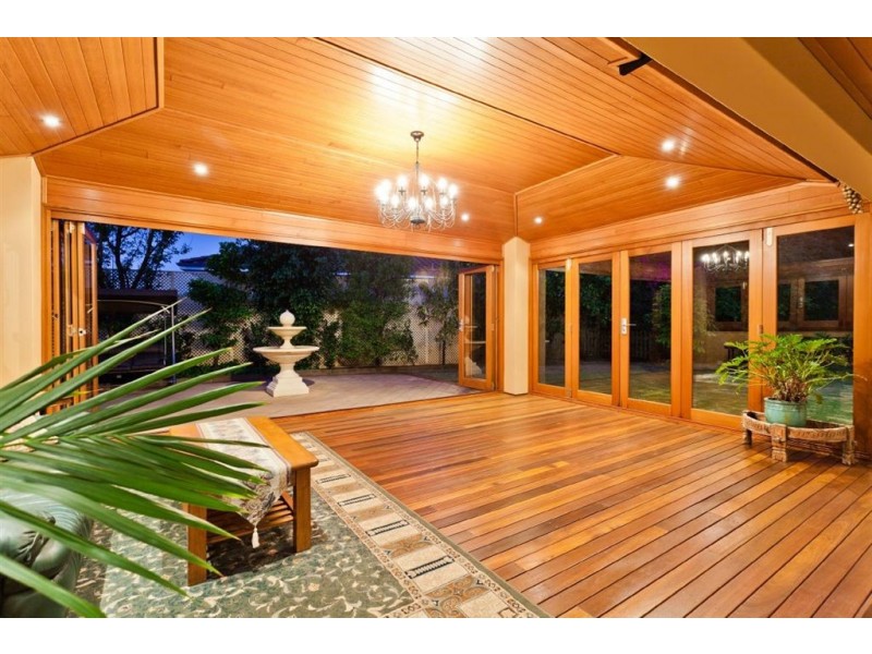 25 Westland Place, Waterford WA 6152