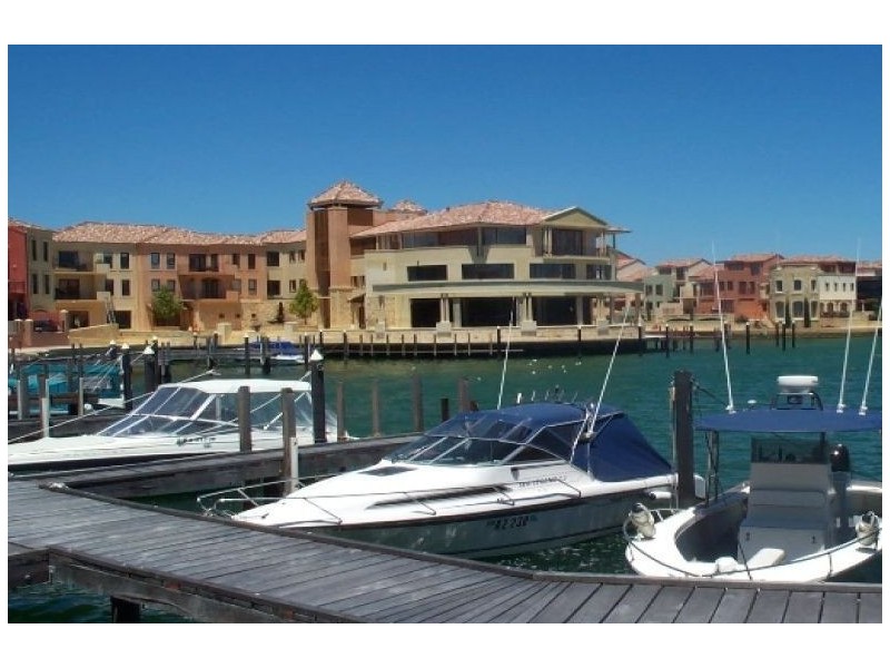 5/4 Port Quays, Wannanup WA 6210