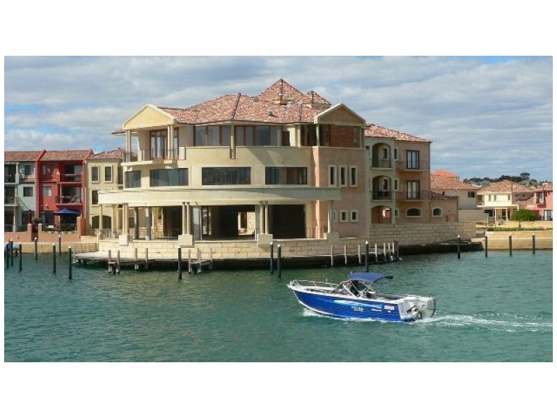 5/4 Port Quays, Wannanup WA 6210