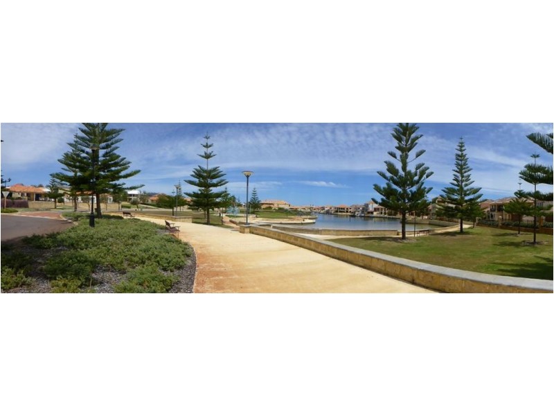 5/4 Port Quays, Wannanup WA 6210