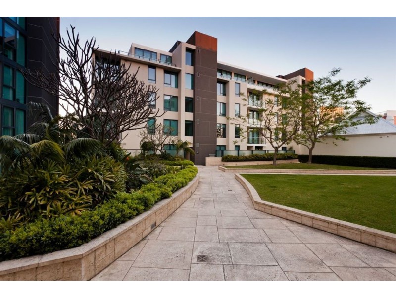 N1502/70 Canning Beach Road, Applecross WA 6153