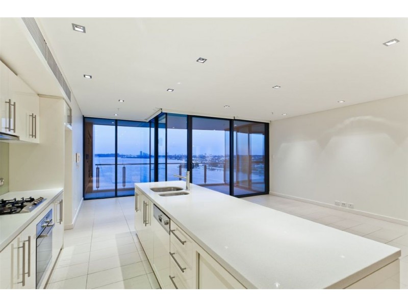 N1502/70 Canning Beach Road, Applecross WA 6153