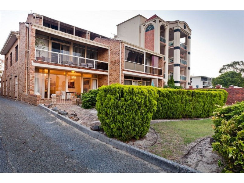2/75 South Perth Esplanade, South Perth WA 6151