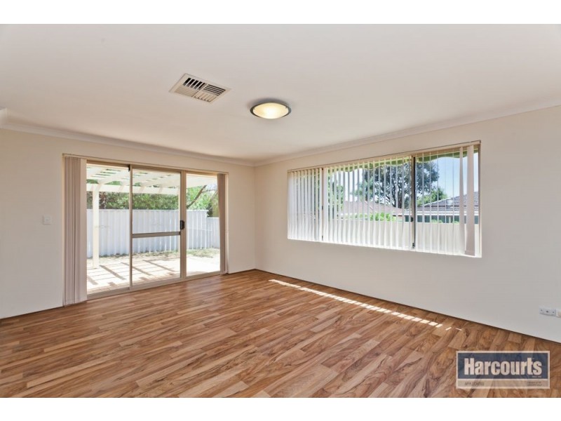 74 Winthrop Drive, Winthrop WA 6150