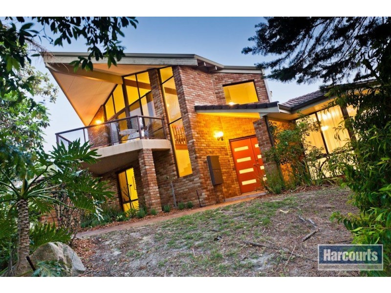 12 Houghton Way, Winthrop WA 6150