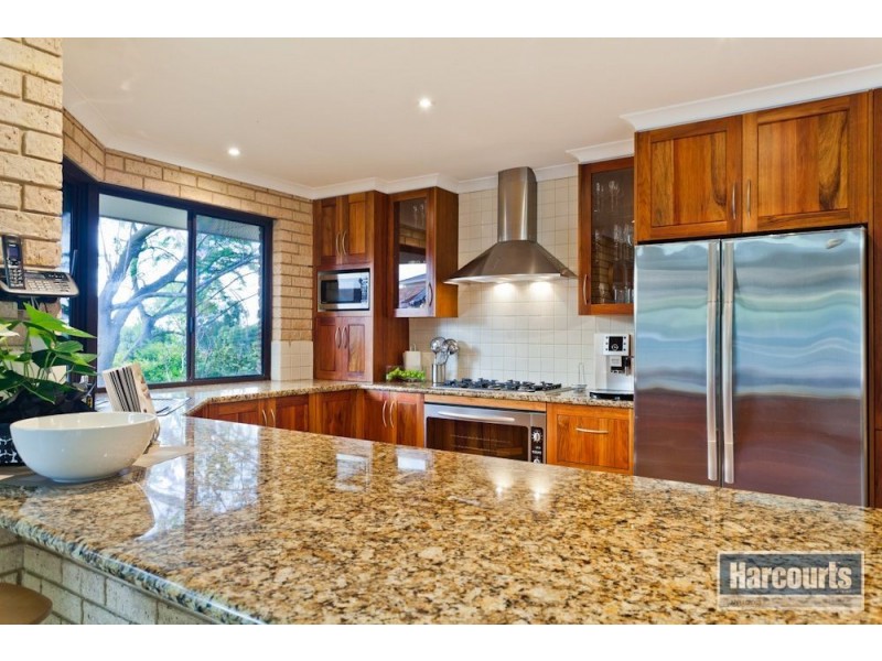 12 Houghton Way, Winthrop WA 6150