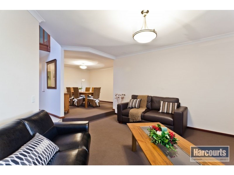 12 Houghton Way, Winthrop WA 6150