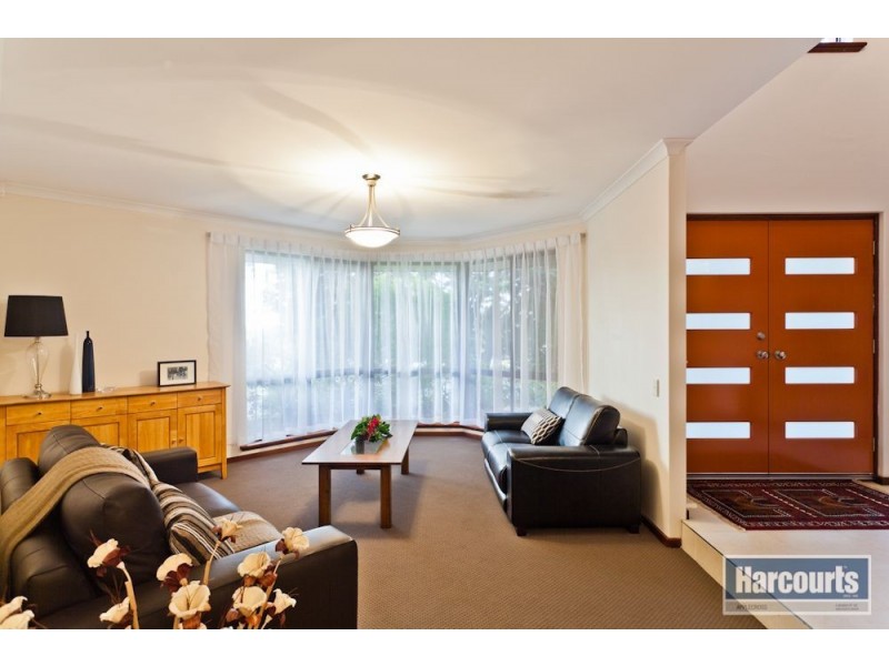 12 Houghton Way, Winthrop WA 6150