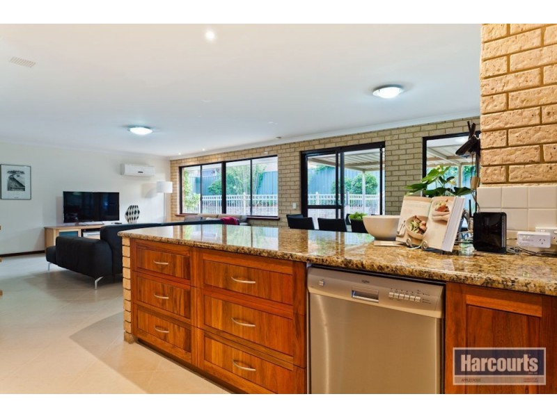 12 Houghton Way, Winthrop WA 6150