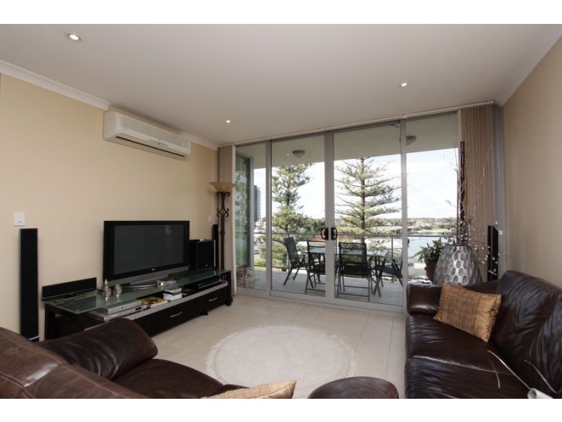 303/1 The Esplanade, Mount Pleasant WA 6153