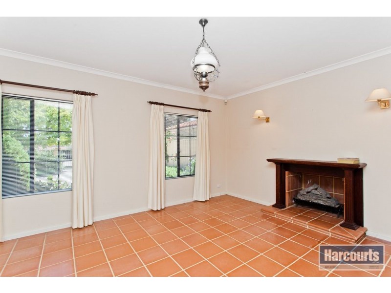 41 Feedman Way, Winthrop WA 6150