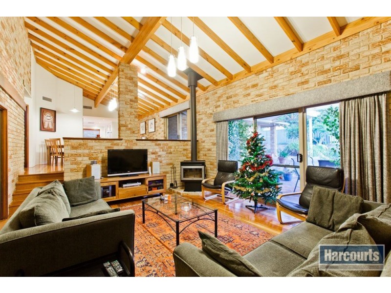 25 Cooper Ridge, Winthrop WA 6150