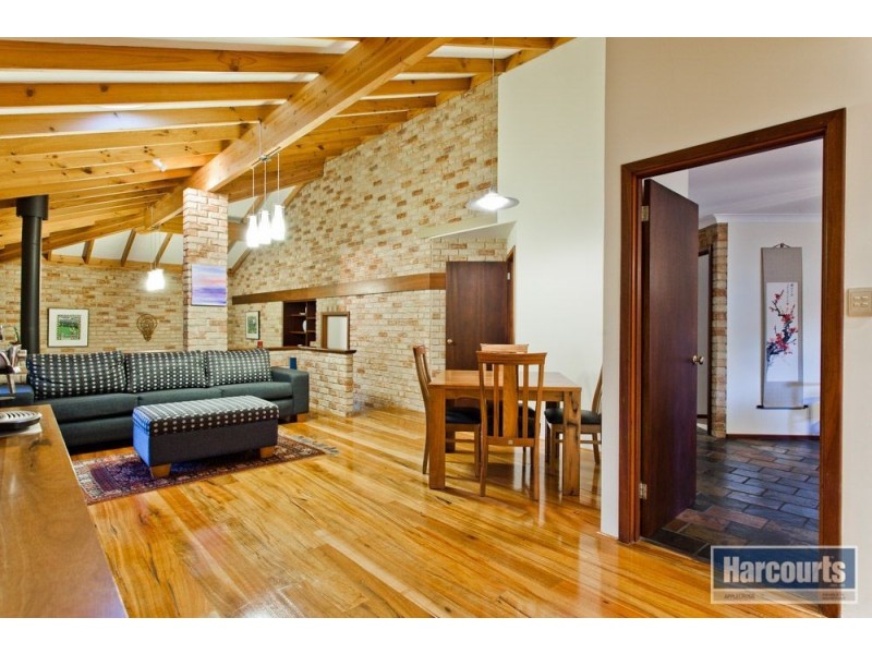 25 Cooper Ridge, Winthrop WA 6150