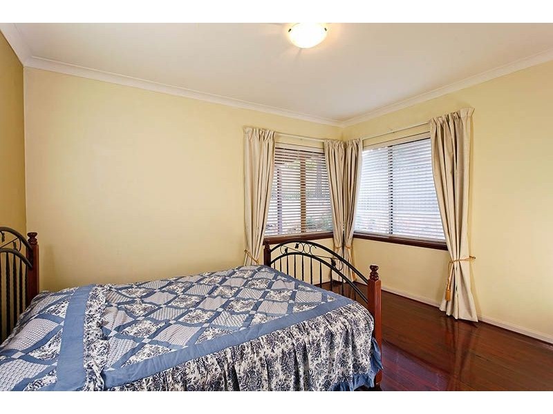 26 Ten Seldam Circle, Winthrop WA 6150