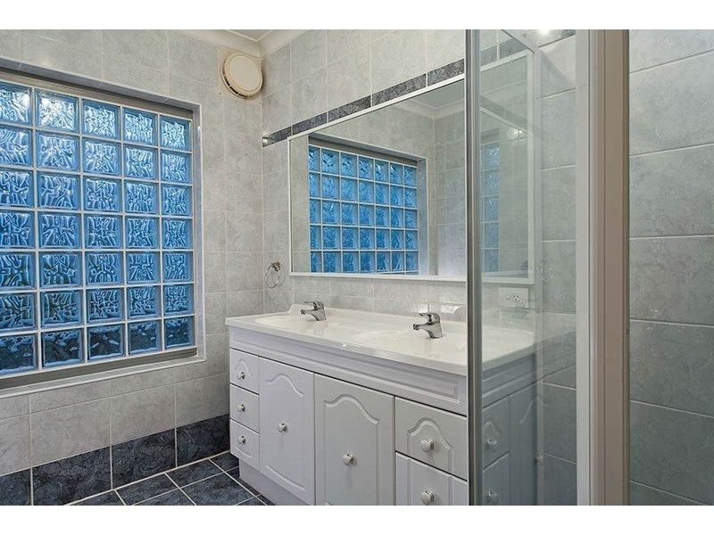 26 Ten Seldam Circle, Winthrop WA 6150