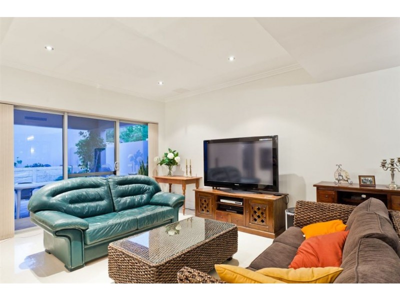 3B Erica Avenue, Mount Claremont WA 6010