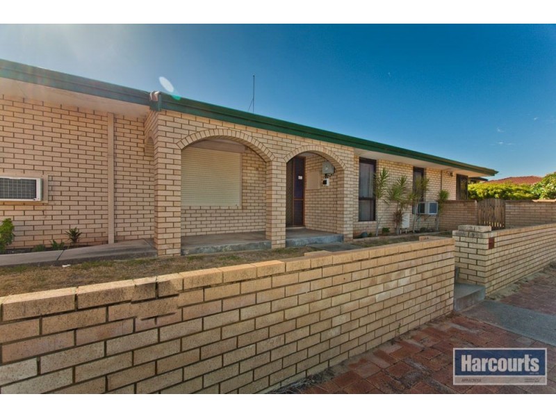 92 Anglesey Drive, Kardinya WA 6163