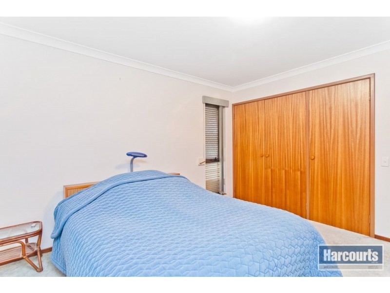 92 Anglesey Drive, Kardinya WA 6163