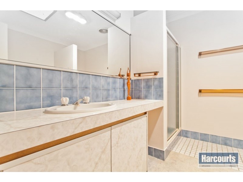 92 Anglesey Drive, Kardinya WA 6163