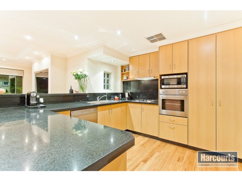 11 Hendy Green, Murdoch WA 6150