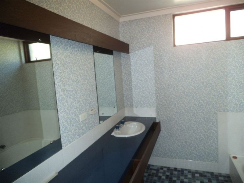 69 Dean Road, Bateman WA 6150