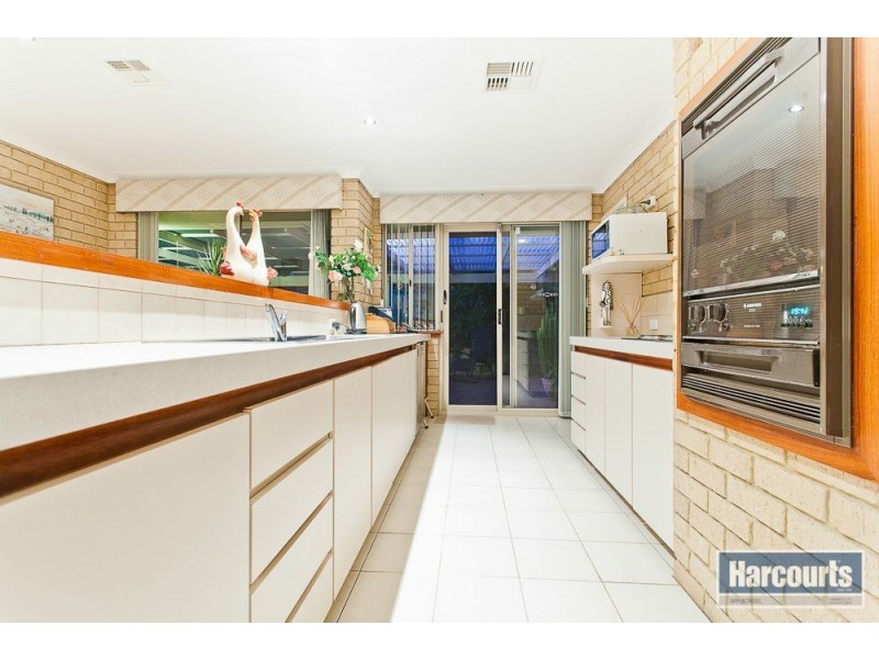 5 Levey Rise, Winthrop WA 6150