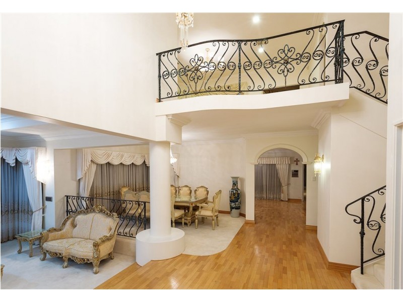 5 Buttel Top, Winthrop WA 6150