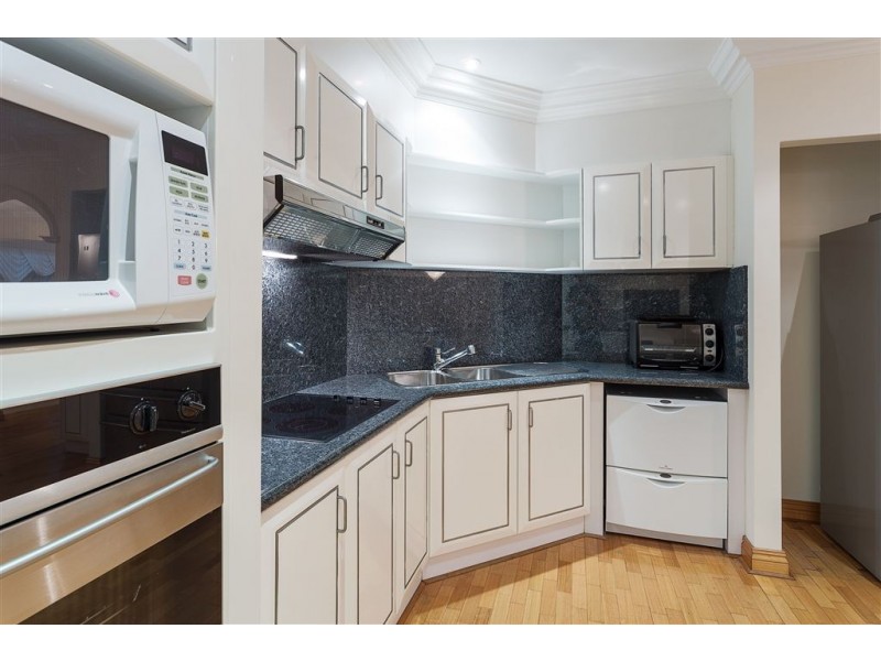 5 Buttel Top, Winthrop WA 6150