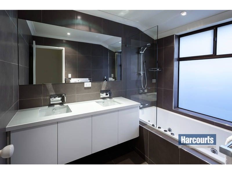 1 King Close, Winthrop WA 6150