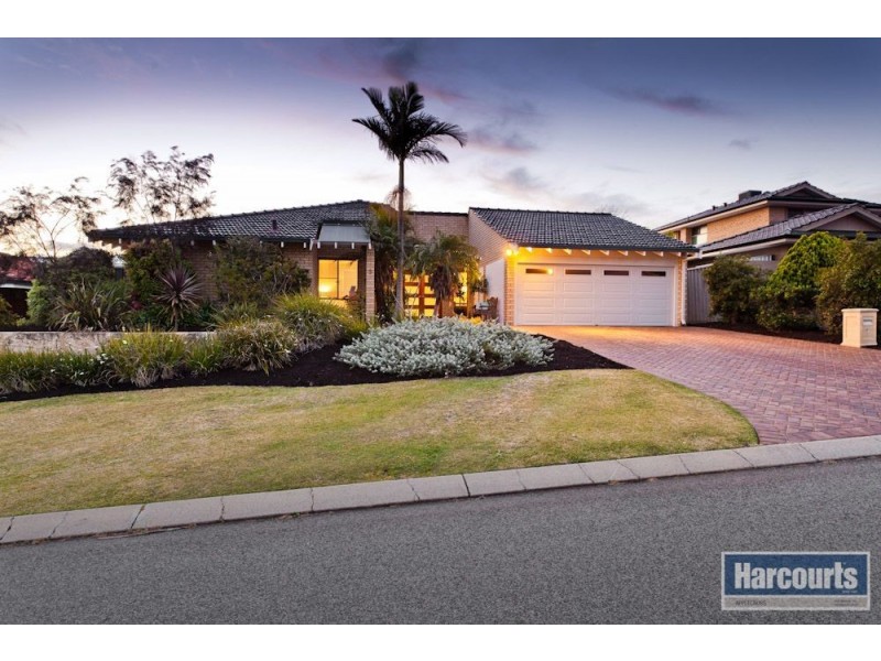 9 Burrows Place, Winthrop WA 6150