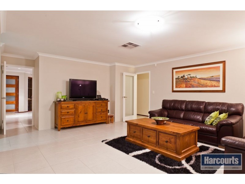 9 Burrows Place, Winthrop WA 6150