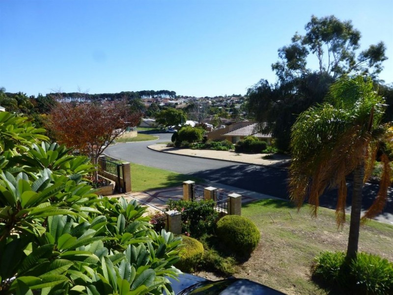 10 Hotchin Way, Kardinya WA 6163