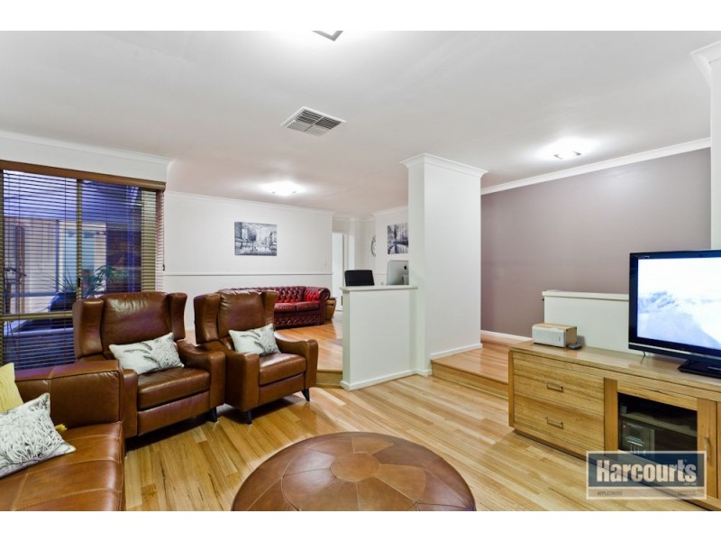 4 Winthrop Drive, Winthrop WA 6150