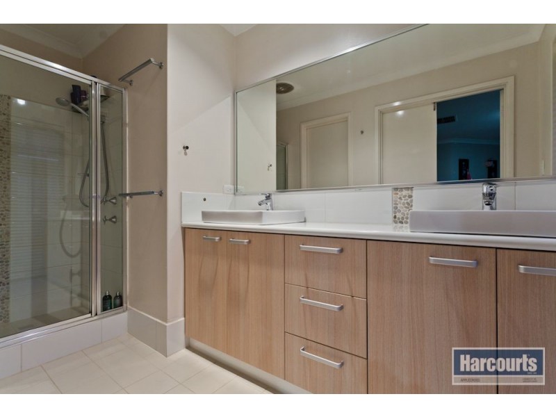 4 Winthrop Drive, Winthrop WA 6150