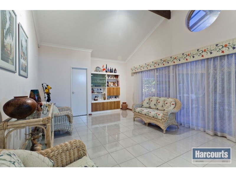 15 Silbert Circle, Winthrop WA 6150