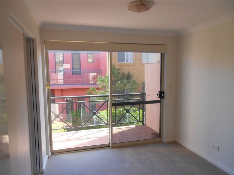 7 Ensign Lane, East Perth WA 6004