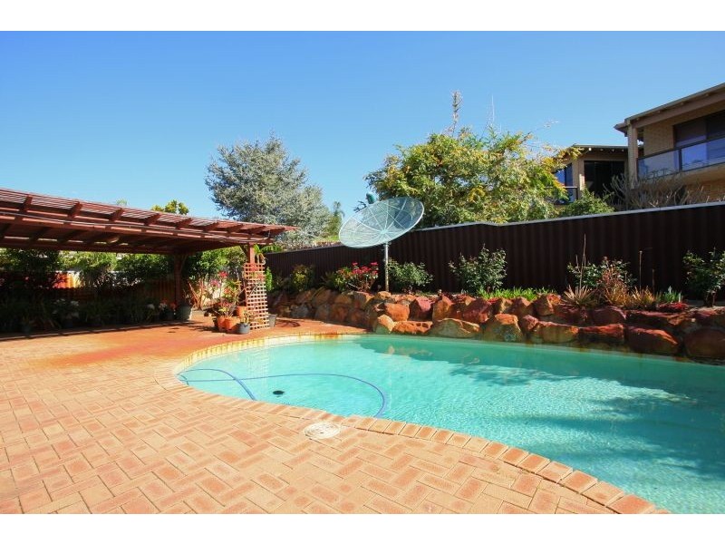 38 Whitfeld Terrace, Winthrop WA 6150