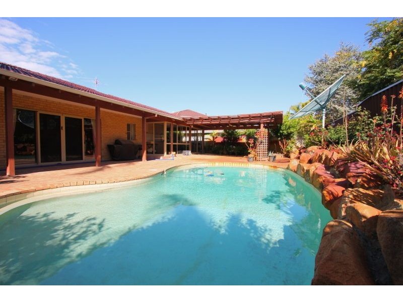 38 Whitfeld Terrace, Winthrop WA 6150