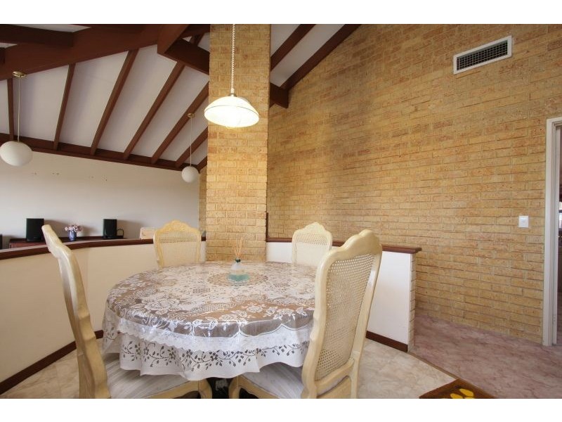 38 Whitfeld Terrace, Winthrop WA 6150