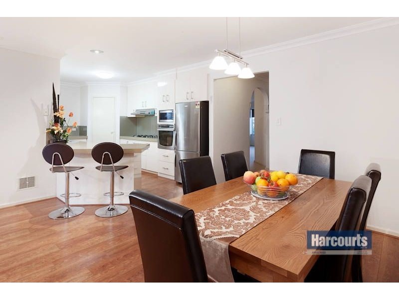 25 Stewart Way, Kardinya WA 6163