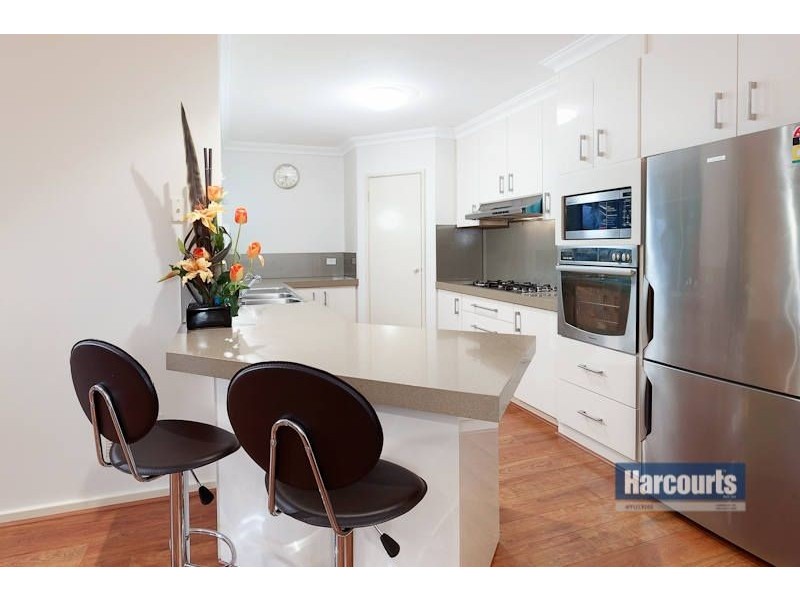 25 Stewart Way, Kardinya WA 6163