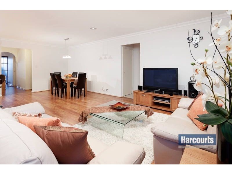 25 Stewart Way, Kardinya WA 6163