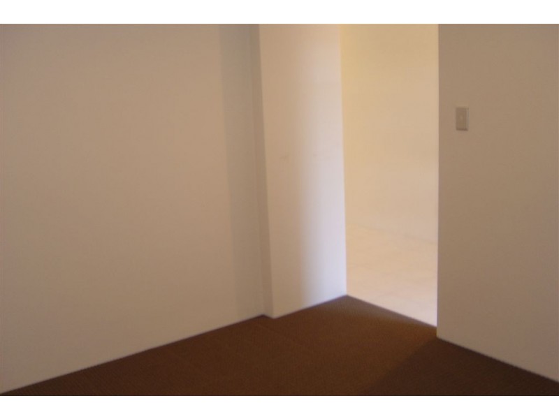 16A Lowes Street, Cloverdale WA 6105