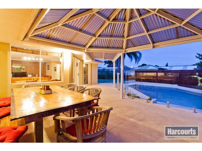 71 Aitken Drive, Winthrop WA 6150