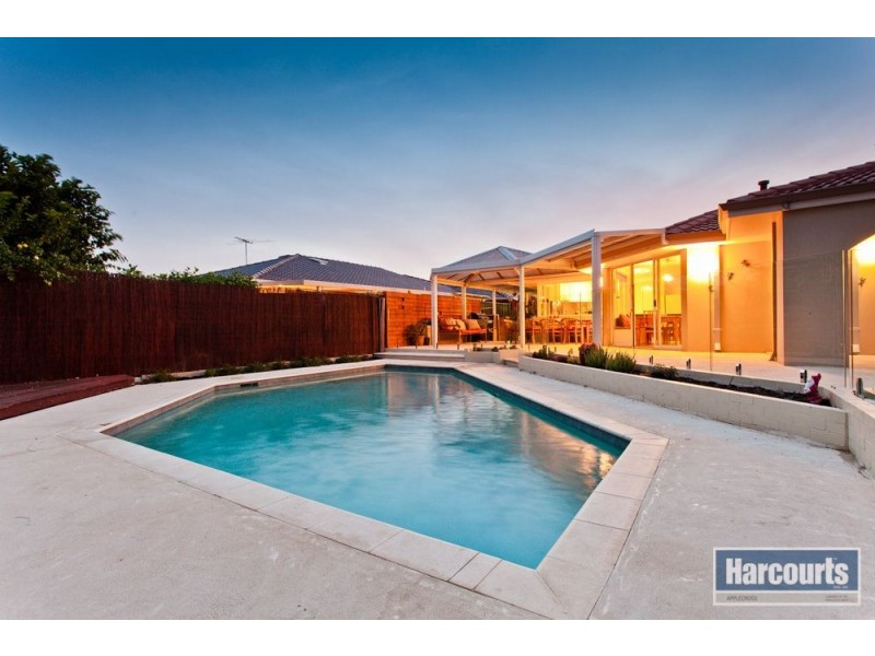 71 Aitken Drive, Winthrop WA 6150